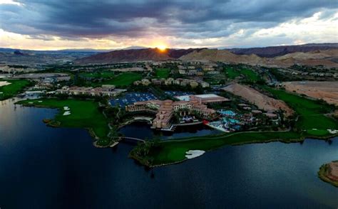 vrbo lake las vegas